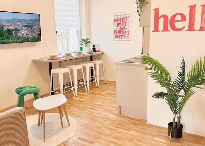 Апартаменти M8 Parkside Two Грац